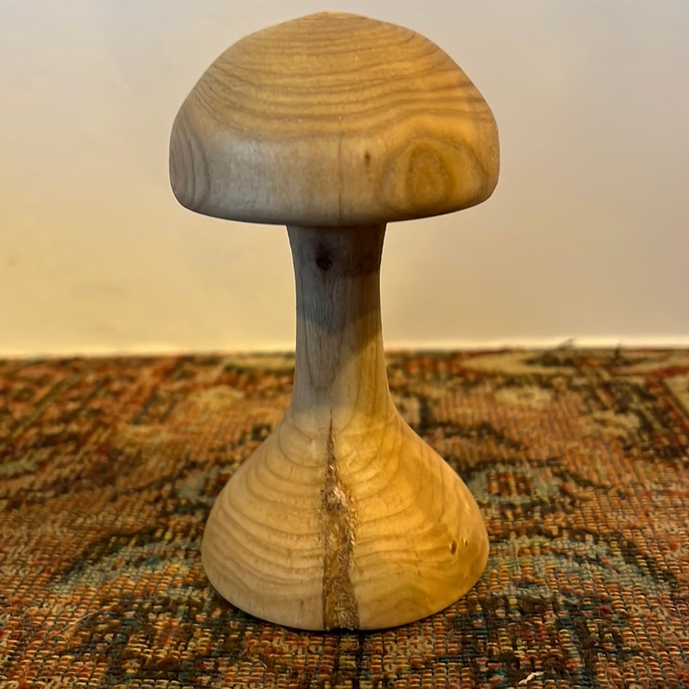 Rosewood Mushroom